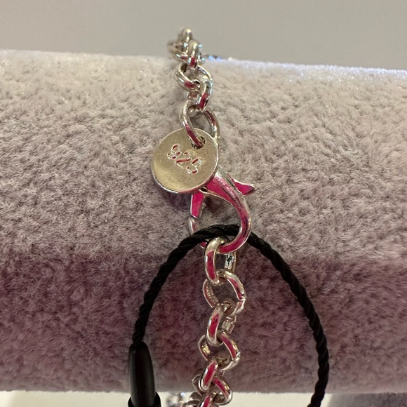 NWT Luxury Divas Charm Bracelet silver with starfish charms - Picture 11 of 13